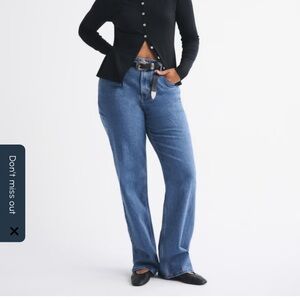 Abercrombie & Fitch Curve Love High Rise 90s Relaxed Jean